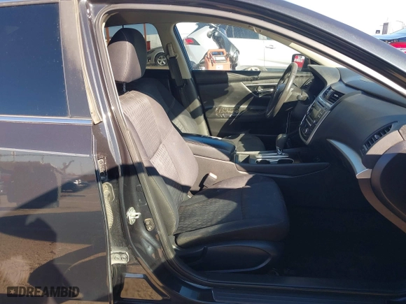2017 Nissan Altima 2.5 SV with VIN 1N4AL3AP0HC277398, listed as a IAAI auction lot 40918944 with 214,412 mi miles. Bid and sale history available at carsss.com. Image 5.