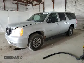 2010 GMC Yukon XL z VIN 1GKUKHE34AR126165, wystawiony jako Copart lot #52317135 z przebiegiem 234 675 mil mil oraz Tytuł czysty. Historia ofert i sprzedaży dostępna na DreamBid. Obrazek 1.