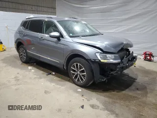 2018 Volkswagen Tiguan SEL z VIN 3VV2B7AX7JM002724, wystawiony jako Copart lot #57390965 z przebiegiem 103 661 mil mil oraz Szkoda całkowita • Salvage title. Historia ofert i sprzedaży dostępna na DreamBid. Obrazek 4.