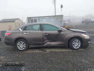 2015 Nissan Altima S with VIN 1N4AL3AP7FC421610, listed as a IAAI auction lot 41731181 with 50,422 mi miles and . Bid and sale history available at DreamBid. Image 14.