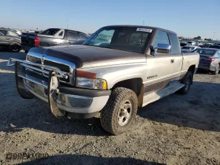 1997 Dodge Ram 1500 with VIN 1B7HF13Z7VJ553781, listed as a Copart auction lot 88131235 with 438,903 mi miles and Salvage Title. Bid and sale history available at carsss.com. Image 1.