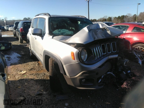 2017 Jeep Renegade Latitude with VIN ZACCJABBXHPE71416, listed as a IAAI auction lot 41207701 with Not Provided miles. Bid and sale history available at carsss.com. Image 1.