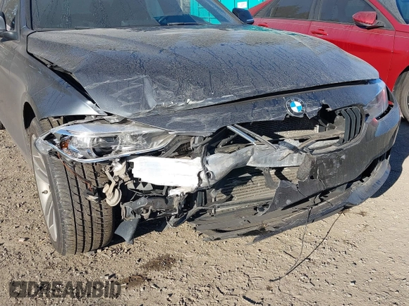 2013 BMW 3 Series 328i xDrive with VIN WBA3B5G51DNS04317, listed as a IAAI auction lot 41434777 with 1 mi miles. Bid and sale history available at carsss.com. Image 6.