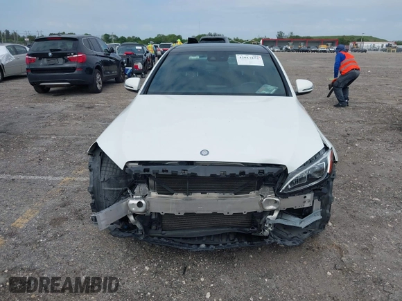 2016 Mercedes-Benz C 300 with VIN 55SWF4JB5GU131922, listed as a IAAI auction lot 42014152 with 52,041 mi miles and . Bid and sale history available at carsss.com. Image 13.