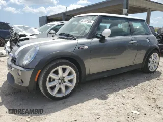 2002 MINI Hardtop S with VIN WMWRE33492TD51046, listed as a Copart auction lot 52371525 with 19,112 mi miles and Non Repairable. Bid and sale history available at DreamBid. Image 1.