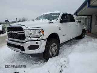 2022 Ram 2500 Big Horn z VIN 3C6UR5JL4NG239154, wystawiony jako Copart lot #88372095 z przebiegiem 107 279 mil mil oraz Szkoda całkowita • Salvage title. Historia ofert i sprzedaży dostępna na DreamBid. Obrazek 1.