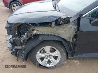 2020 Toyota RAV4 XLE with VIN 2T3P1RFV8LC061598, listed as a IAAI auction lot 41850442 with 40,175 mi miles and . Bid and sale history available at DreamBid. Image 19.