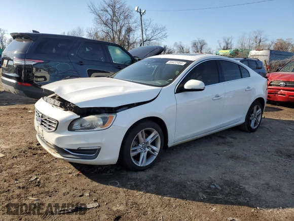 2015 Volvo S60 T5 Drive-E Premier with VIN YV126MFK0F1355710, listed as a Copart auction lot 84422464 with 180,811 mi miles and Salvage Title. Bid and sale history available at carsss.com. Image 1.