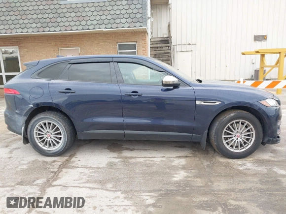 2017 Jaguar F-Pace 35t z VIN SADCS2BV5HA068252, wystawiony jako IAAI lot #42035878 z przebiegiem 74 046 mil mil oraz . Historia ofert i sprzedaży dostępna na DreamBid. Obrazek 13.