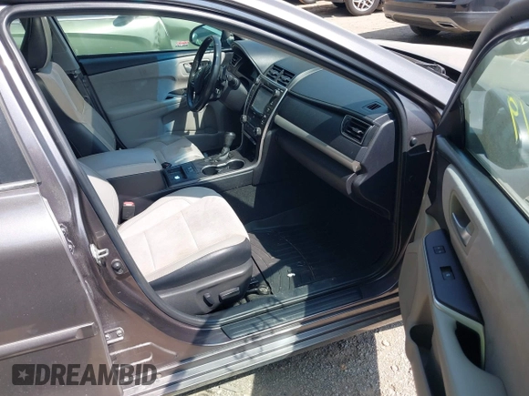 2016 Toyota Camry XSE with VIN 4T1BK1FK8GU574734, listed as a IAAI auction lot 40193419 with 176,077 mi miles. Bid and sale history available at carsss.com. Image 5.