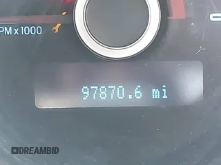 2014 Ford Mustang V6 с VIN 1ZVBP8AM2E5318701, выставлен на аукционе IAAI как лот 42265557 с пробегом 97 870 миль миль и . История ставок и продаж доступна на DreamBid. Изображение 16.