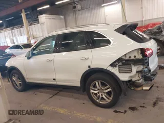 2016 Porsche Cayenne with VIN WP1AA2A26GLA10357, listed as a IAAI auction lot 41370956 with 96,026 mi miles. Bid and sale history available at carsss.com. Image 15.