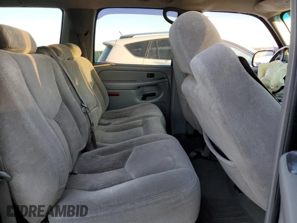 2004 Chevrolet Suburban LT with VIN 1GNEC16Z14J134550, listed as a Copart auction lot 83244774 with 233,174 mi miles and Salvage Title. Bid and sale history available at carsss.com. Image 11.