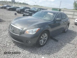 2013 Infiniti M z VIN JN1BY1AP4DM511005, wystawiony jako Copart lot #57315045 z przebiegiem 184 025 mil mil oraz Czysty tytuł • Clean title. Historia ofert i sprzedaży dostępna na DreamBid. Obrazek 1.