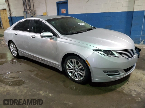 2015 Lincoln MKZ with VIN 3LN6L2G92FR610410, listed as a Copart auction lot 43044225 with 109,762 mi miles and Clean Title. Bid and sale history available at carsss.com. Image 4.