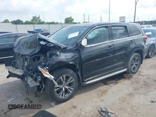 2018 Toyota Highlander LE with VIN 5TDZZRFH5JS283413, listed as a IAAI auction lot 42137612 with 127,889 mi miles and . Bid and sale history available at DreamBid. Image 2.