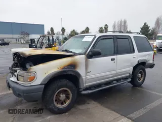 2000 Ford Explorer с VIN 1FMDU72X5YZA04203, выставлен на аукционе IAAI как лот 41250687 с пробегом 215 076 миль миль и . История ставок и продаж доступна на DreamBid. Изображение 2.