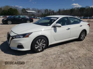 2020 Nissan Altima S with VIN 1N4BL4BV6LC192548, listed as a Copart auction lot 50990385 with 69,225 mi miles and Salvage Title. Bid and sale history available at carsss.com. Image 1.