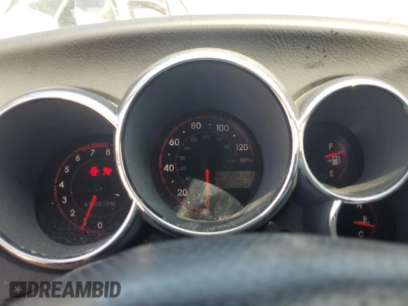 2006 Toyota Matrix STD with VIN 2T1KR32EX6C564990, listed as a Copart auction lot 62548155 with 204,154 mi miles and Salvage title. Bid and sale history available at DreamBid. Image 9.