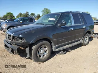 2001 Lincoln Navigator z VIN 5LMFU28R61LJ24800, wystawiony jako Copart lot #55736625 z przebiegiem Nie podano mil oraz Szkody całkowita. Historia ofert i sprzedaży dostępna na DreamBid. Obrazek 1.
