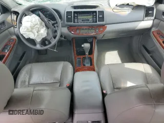 2003 Toyota Camry LE with VIN 4T1BE32K43U185592, listed as a Copart auction lot 51314275 with 284,330 mi miles and Salvage Title. Bid and sale history available at DreamBid. Image 8.