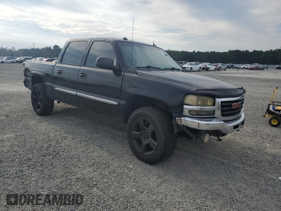 2004 GMC Sierra 1500 SLT z VIN 2GTEK13TX41346384, wystawiony jako Copart lot #72956314 z przebiegiem Nie podano mil oraz Szkoda całkowita • Salvage title. Historia ofert i sprzedaży dostępna na DreamBid. Obrazek 4.