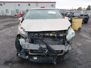 2010 Toyota Prius II with VIN JTDKN3DU2A0205717, listed as a IAAI auction lot 40910678 with 62,207 mi miles. Bid and sale history available at carsss.com. Image 13.
