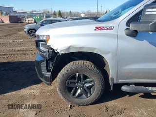 2022 Chevrolet Silverado 1500 LT Trail Boss with VIN 1GCPYFED5NZ121454, listed as a IAAI auction lot 41727229 with 42,302 mi miles and . Bid and sale history available at DreamBid. Image 17.