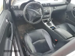 2003 Mercedes-Benz C 230 Kompressor with VIN WDBRN40J93A444693, listed as a Copart auction lot 87637615 with 156,298 mi miles and Salvage title. Bid and sale history available at DreamBid. Image 8.