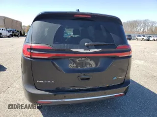 2024 Chrysler Pacifica Hybrid Select z VIN 2C4RC1S76RR157114, wystawiony jako Copart lot #49964035 z przebiegiem 27 276 mil mil oraz Nie do naprawy • Non repairable. Historia ofert i sprzedaży dostępna na DreamBid. Obrazek 6.
