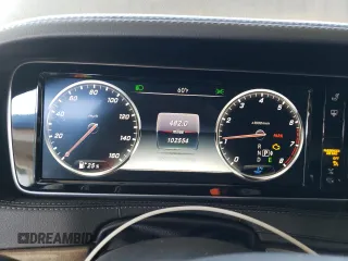 2015 Mercedes-Benz S 550 z VIN WDDUG8CBXFA142213, wystawiony jako Copart lot #60229045 z przebiegiem 102 554 mil mil oraz Czysty tytuł • Clean title. Historia ofert i sprzedaży dostępna na DreamBid. Obrazek 9.