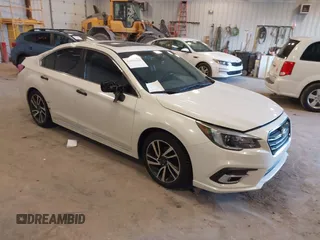 2019 Subaru Legacy Special Sports z VIN 4S3BNAS6XK3016242, wystawiony jako IAAI lot #42009359 z przebiegiem 97 478 mil mil oraz . Historia ofert i sprzedaży dostępna na DreamBid. Obrazek 1.