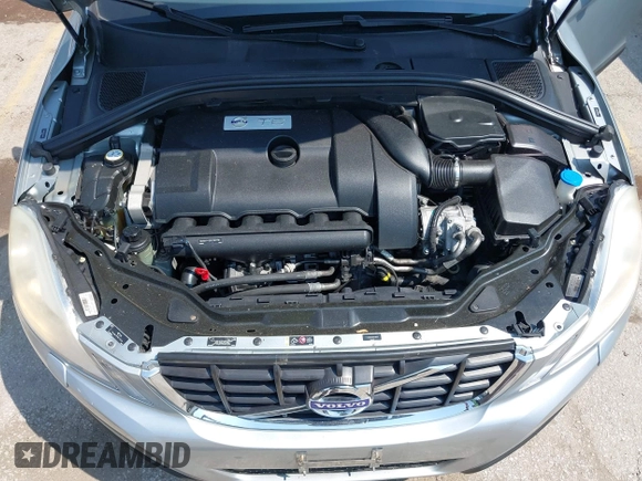 2013 Volvo XC60 T6 z VIN YV4902DZ5D2448575, wystawiony jako IAAI lot #42434563 z przebiegiem 154 710 mil mil oraz . Historia ofert i sprzedaży dostępna na DreamBid. Obrazek 10.