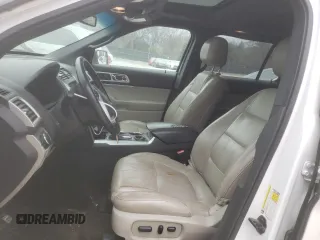 2013 Ford Explorer XLT z VIN 1FM5K7D80DGB60865, wystawiony jako Copart lot #54486825 z przebiegiem 226 839 mil mil oraz Szkoda całkowita • Salvage title. Historia ofert i sprzedaży dostępna na DreamBid. Obrazek 7.