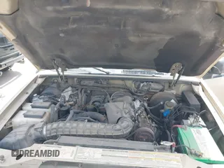 2000 Ford Explorer XLS z VIN 1FMZU62X2YZC51064, wystawiony jako IAAI lot #42562123 z przebiegiem 188 785 mil mil oraz . Historia ofert i sprzedaży dostępna na DreamBid. Obrazek 10.