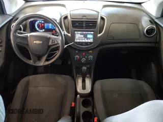 2016 Chevrolet Trax LS z VIN 3GNCJKSBXGL233506, wystawiony jako Copart lot #53750725 z przebiegiem 175 198 mil mil oraz Szkoda całkowita • Salvage title. Historia ofert i sprzedaży dostępna na DreamBid. Obrazek 8.