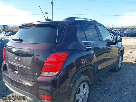 2020 Chevrolet Trax LT with VIN KL7CJPSBXLB349013, listed as a IAAI auction lot 41600659 with 46,536 mi miles. Bid and sale history available at carsss.com. Image 4.