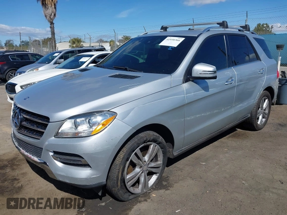 2014 Mercedes-Benz M 350 with VIN 4JGDA2EBXEA397945, listed as a IAAI auction lot 41930366 with 96,454 mi miles and . Bid and sale history available at DreamBid. Image 17.