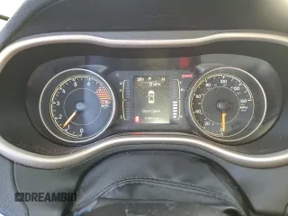 2017 Jeep Cherokee Altitude z VIN 1C4PJMAS6HW583167, wystawiony jako Copart lot #88021875 z przebiegiem 114 914 mil mil oraz Szkoda całkowita • Salvage title. Historia ofert i sprzedaży dostępna na DreamBid. Obrazek 9.