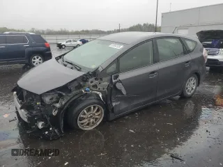 2015 Toyota Prius Two with VIN JTDZN3EU7FJ038060, listed as a Copart auction lot 52804165 with 33,628 mi miles and Salvage Title. Bid and sale history available at DreamBid. Image 1.