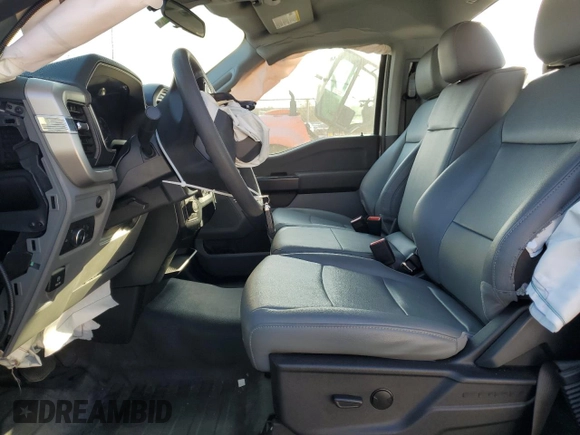 2022 Ford F-150 XL with VIN 1FTMF1EB2NKD02840, listed as a Copart auction lot 43288735 with 35,824 mi miles and Clean title. Bid and sale history available at DreamBid. Image 7.