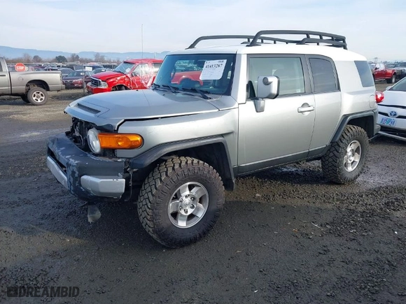 2010 Toyota FJ Cruiser with VIN JTEBU4BF6AK096501, listed as a IAAI auction lot 41413287 with 236,788 mi miles. Bid and sale history available at carsss.com. Image 2.