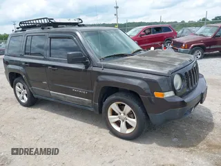 2014 Jeep Patriot Sport z VIN 1C4NJRBB0ED847915, wystawiony jako IAAI lot #42402837 z przebiegiem 98 990 mil mil oraz . Historia ofert i sprzedaży dostępna na DreamBid. Obrazek 1.