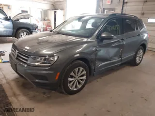 2018 Volkswagen Tiguan SEL with VIN 3VV2B7AX8JM043153, listed as a IAAI auction lot 41796437 with 88,682 mi miles. Bid and sale history available at carsss.com. Image 17.