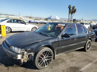 1992 Honda Accord LX with VIN 1HGCB7550NA068497, listed as a Copart auction lot 81600454 with 219,595 mi miles and Salvage Title. Bid and sale history available at carsss.com. Image 1.