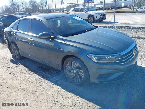 2019 Volkswagen Jetta SEL Premium with VIN 3VWG57BU4KM102200, listed as a IAAI auction lot 41356445 with 85,525 mi miles. Bid and sale history available at carsss.com. Image 1.