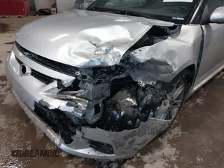 2011 Scion tC z VIN JTKJF5C76B3006789, wystawiony jako IAAI lot #41571706 z przebiegiem 92 169 mil mil oraz . Historia ofert i sprzedaży dostępna na DreamBid. Obrazek 6.