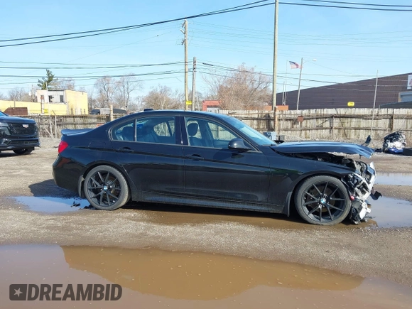 2015 BMW 3 Series 328i xDrive with VIN WBA3B3C51FF548592, listed as a IAAI auction lot 41941167 with 87,124 mi miles. Bid and sale history available at carsss.com. Image 13.