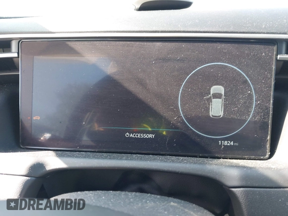2024 Hyundai Tucson Limited with VIN 5NMJECDE4RH297445, listed as a IAAI auction lot 42226439 with 11,824 mi miles and . Bid and sale history available at DreamBid. Image 7.