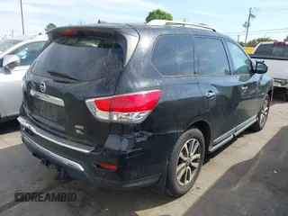 2014 Nissan Pathfinder Platinum with VIN 5N1AR2MM0EC698002, listed as a IAAI auction lot 42074374 with 130,490 mi miles. Bid and sale history available at carsss.com. Image 4.